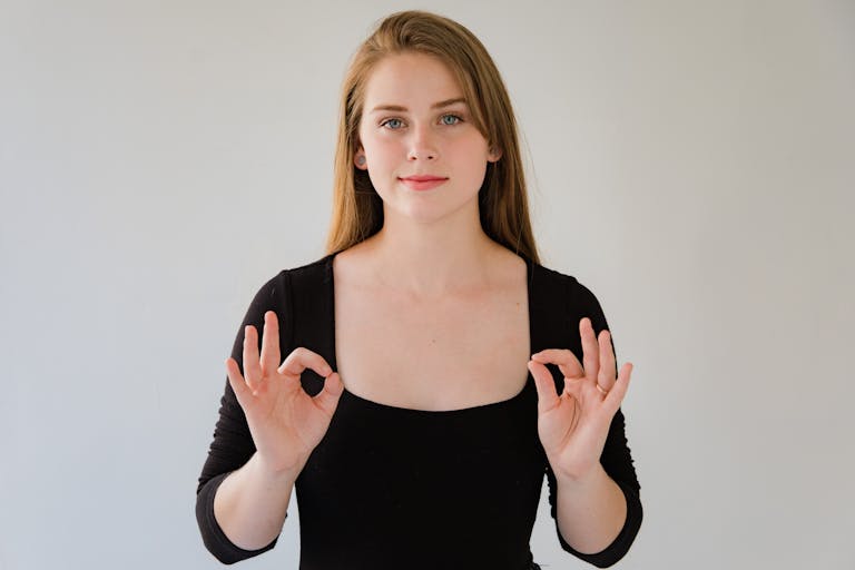 Open vs Closed Body Language: What Your Posture Says About Your Mental Health