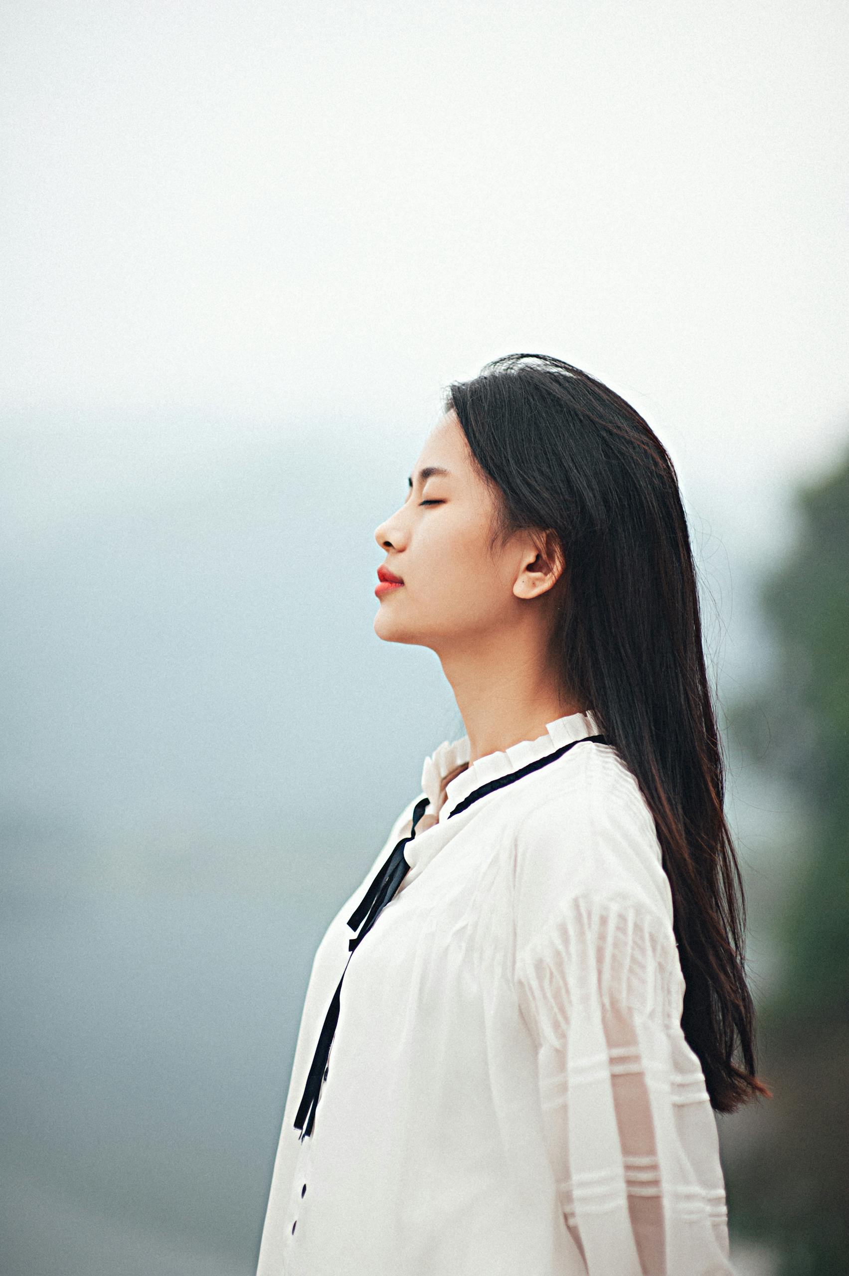 The 60-Second Posture Reset for Anxiety and Stress